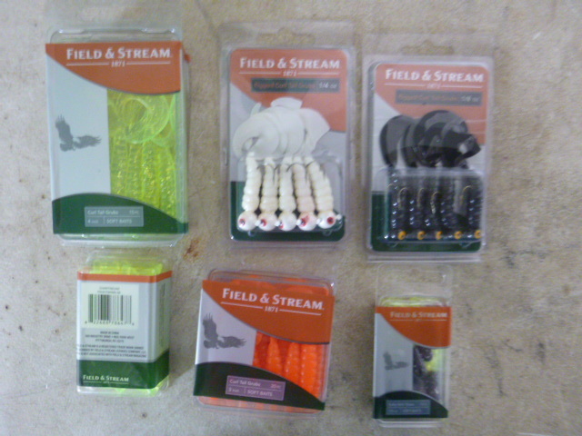 lot 427 image: 6 Packs of Miscellaneous  Field & Stream Fishing Items