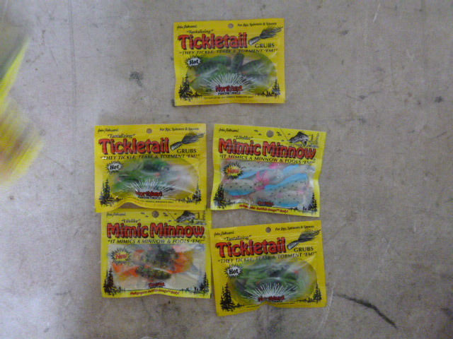 lot 431 image: 5 Packs of Northland Mimic Minnows