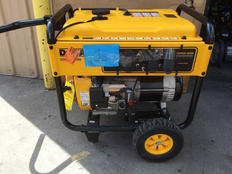 lot 1 image: Dewalt 7,000-Watt Gasoline Powered Electric Start Portable Generator in like New Working conditions Conditions Model # DXGNR7000