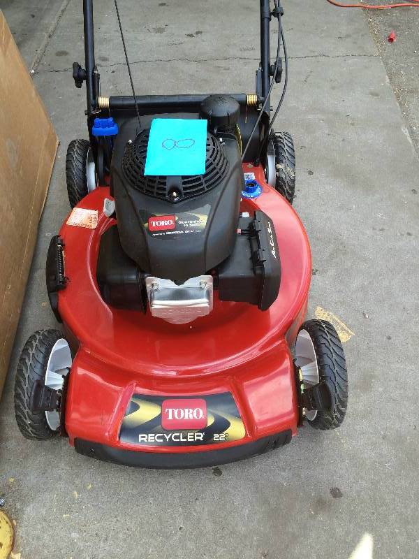 lot 8 image: Toro recycler 22 Personal Pace Rcycler 22 in.  Variable Speed Self - Propelled Gas Lawn Mower working conditions