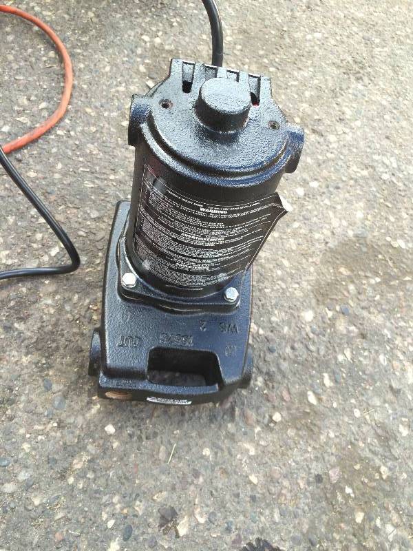 lot 36 image: Ridgid portable utily pum 12 hp - 115 v - 5060 Hz Model Tp - 500k in like new conditions