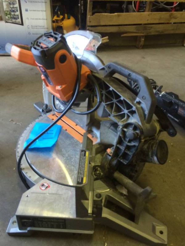 lot 41 image: Ridgid mitter saw in working conditions