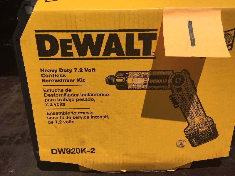 lot 1 image: DEWALT DW920K-2 14-Inch 7.2-Volt Cordless Two-Position Screwdriver Kit New