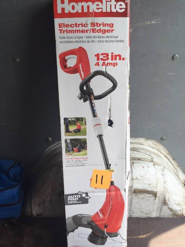 lot 11 image: Homelite Electric TrimmerEdger New