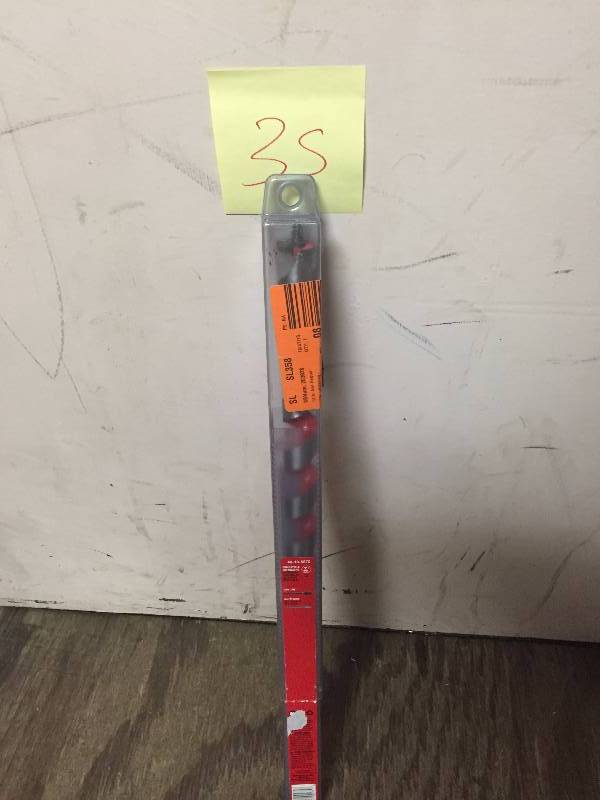 lot 35 image: Milwaukee 48135870 78 In. x 18 In. Ship Auger Bit