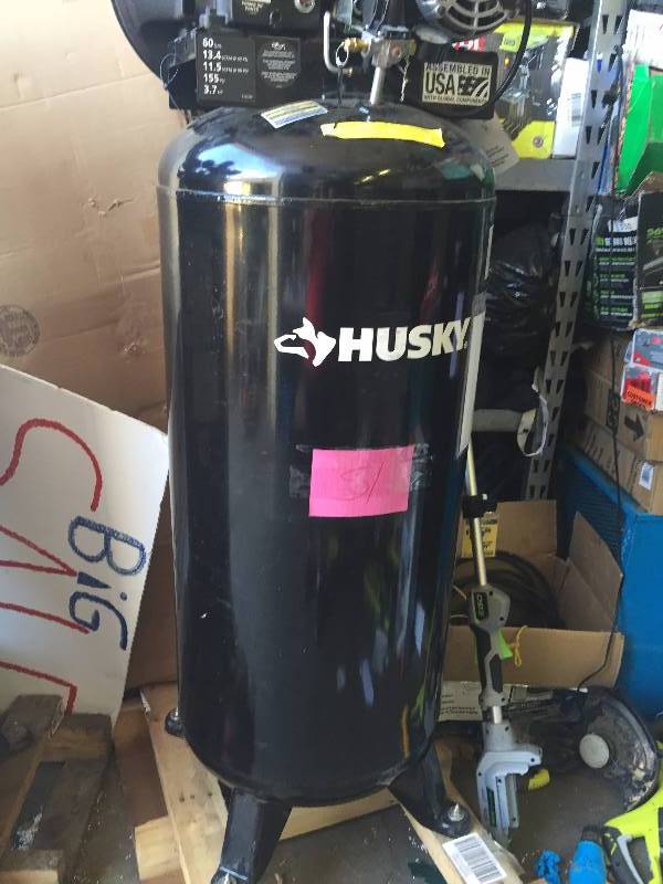 lot 51 image: Husky 60 Gal. Stationary Electric Air Compressor - 220 Volt looks in like new condtion
