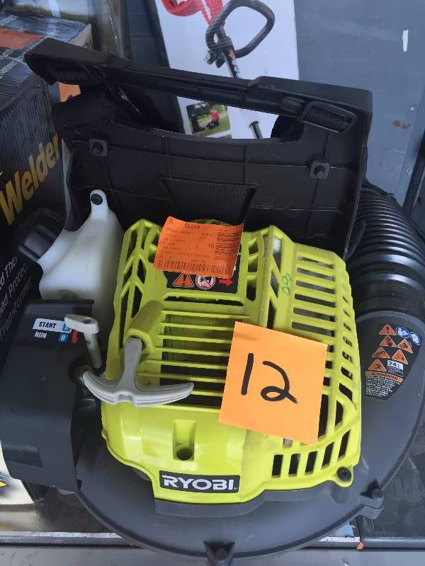 lot 12 image: Ryobi Backpack Blower used tested in good working condition