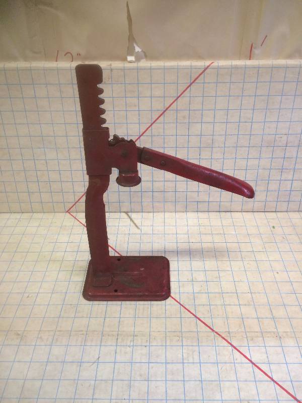 Bottle Cap Press