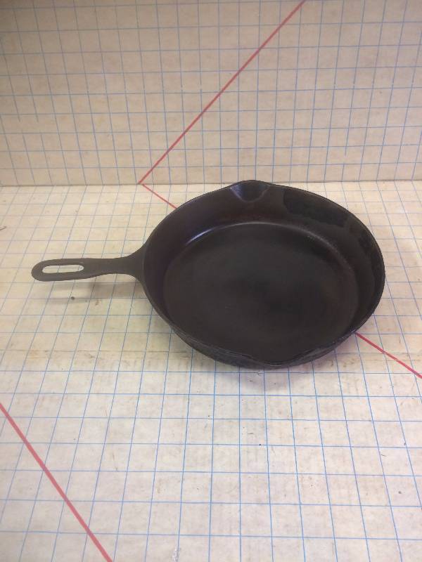 Cast iron Pan