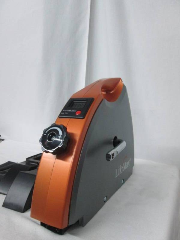 lot 72 image: LifeMax Deluxe Mini Exercise Bike