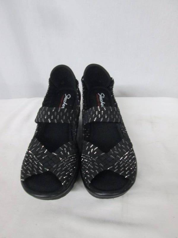 lot 70 image: Skechers Womens Metallic Woven Parallel Wedge s