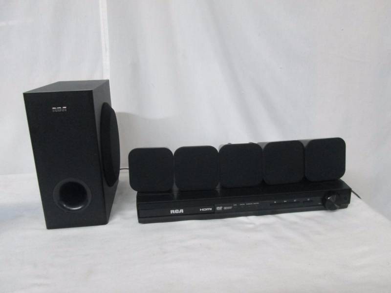 lot 11 image: RCA 600-Watt DVD Home Theater Sound System