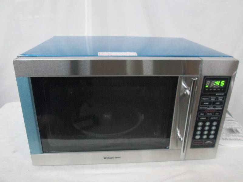 lot 27 image: Magic Chef 1.3 cu. ft. 1100-Watt Microwave Oven