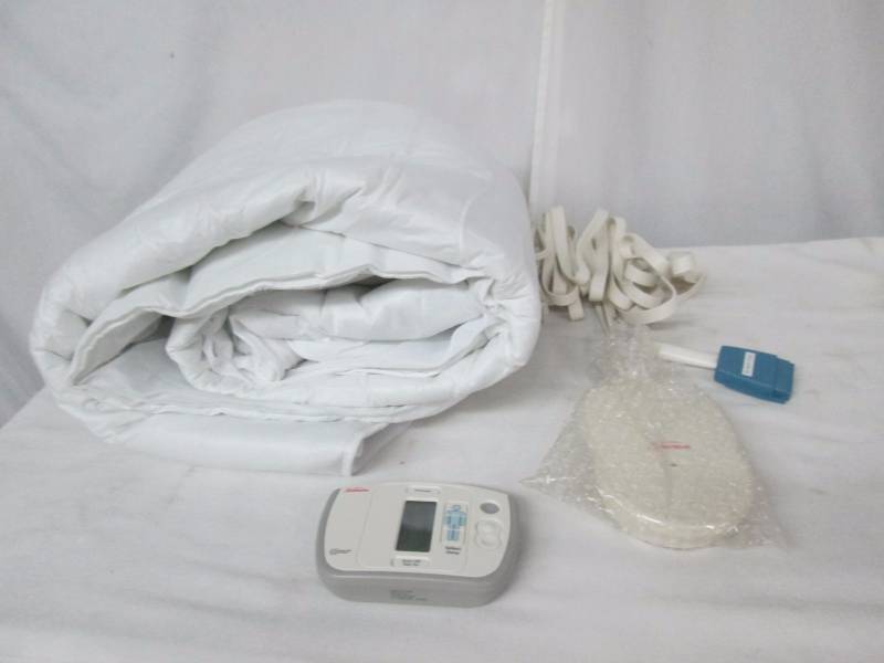 lot 18 image: Sunbeam Therapeutic Heated Mattress Pad - Twin
