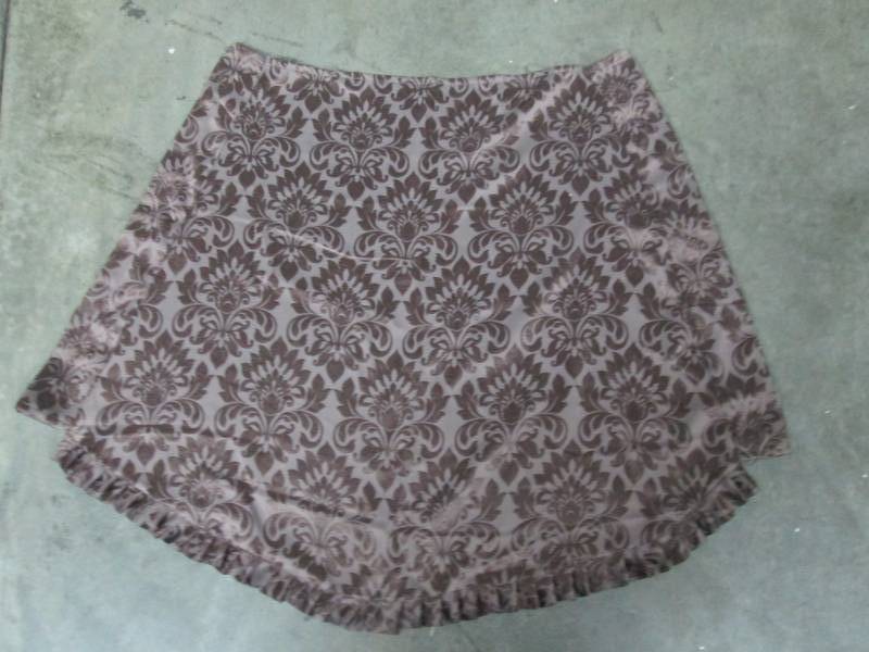 lot 62 image: Sutton Blackout Waterfall Valance