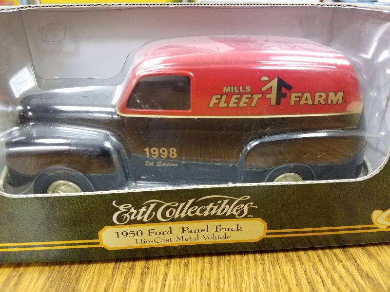 lot 4 image: 1950 Ford Panel Truck Mills Fleet Farm (1998 Edition by Ertl)