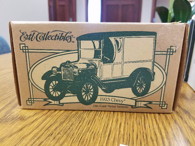 lot 36 image: 1923 Chevy Die Cast by Ertl
