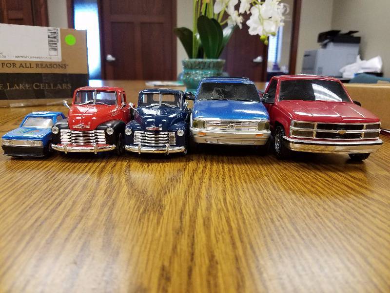 lot 47 image: Chevy Toy Truck Lot