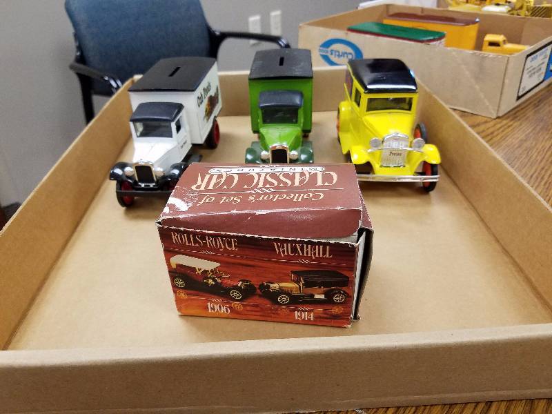 lot 57 image: Die Cast Truck Lot