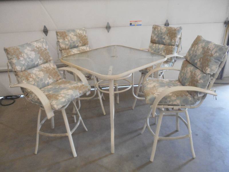 5-Piece Patio Bar Table & Chair Set...
