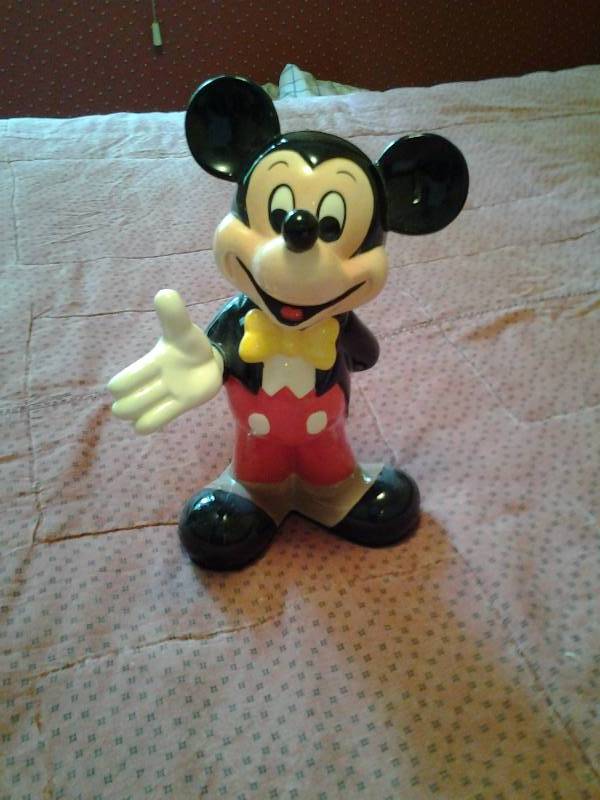 3-Collectible Disney Frames, 1-Mickey Figure