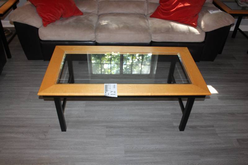 lot 12 image: Lot of (3) Tables