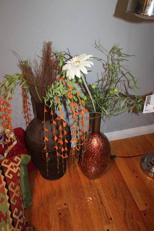 lot 75 image: Lot of (2) Floor Vases