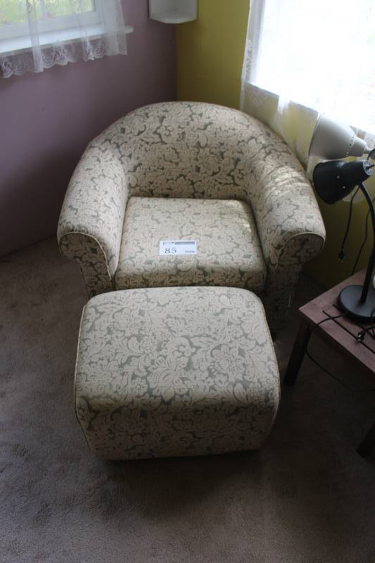 lot 85 image: Living Room Chair w Stool