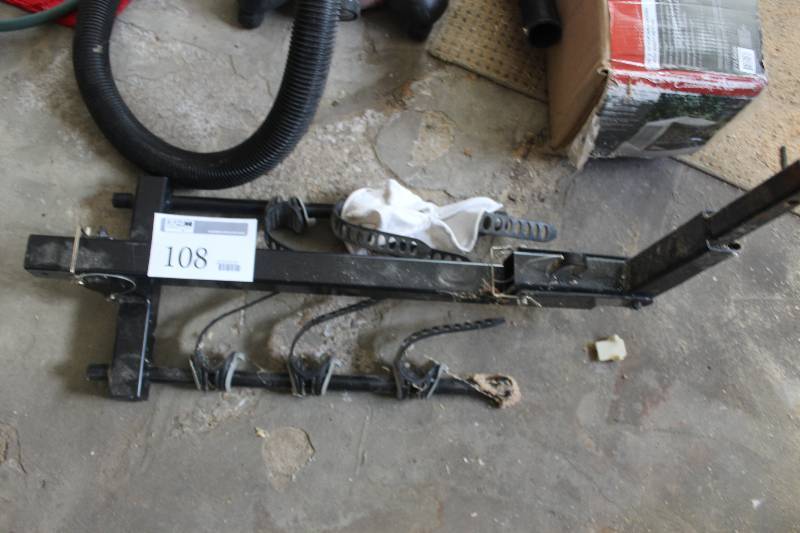 lot 108 image: Car Bike Rack