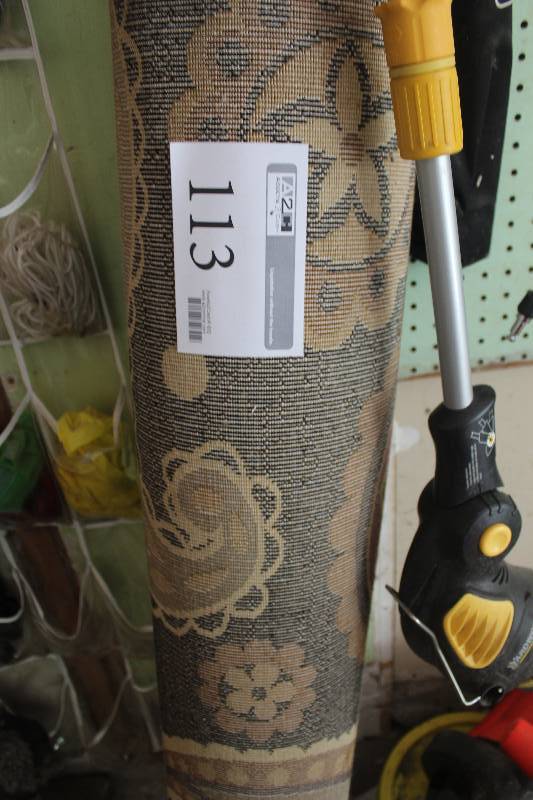 lot 113 image: Area Rug