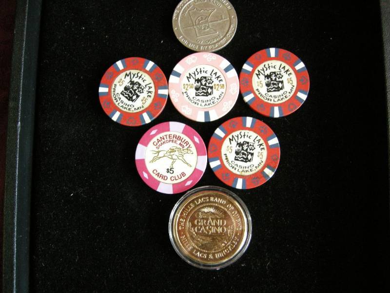 lot 7 image: Casino Tokens