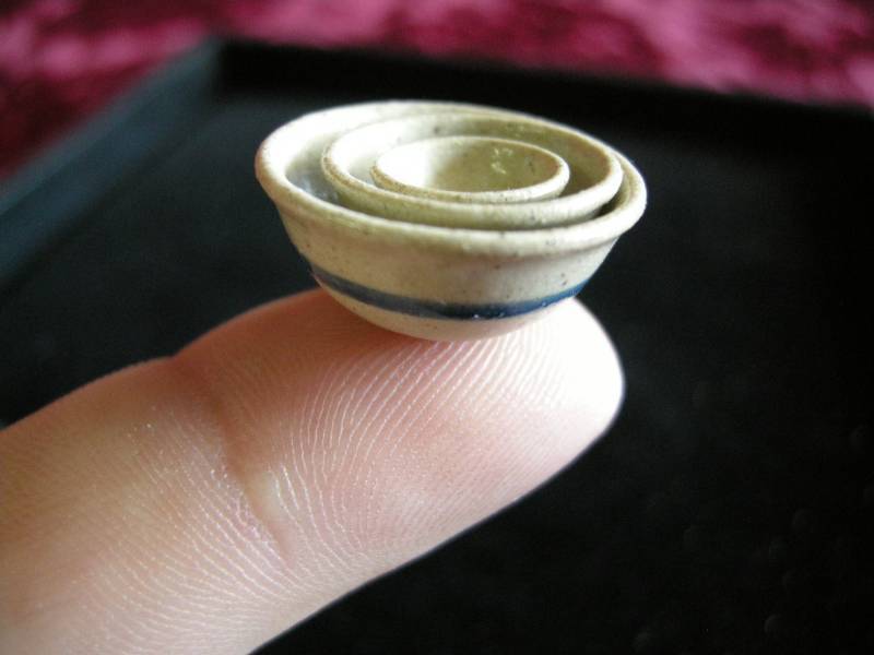 lot 19 image: Tiny Nesting Bowl Set