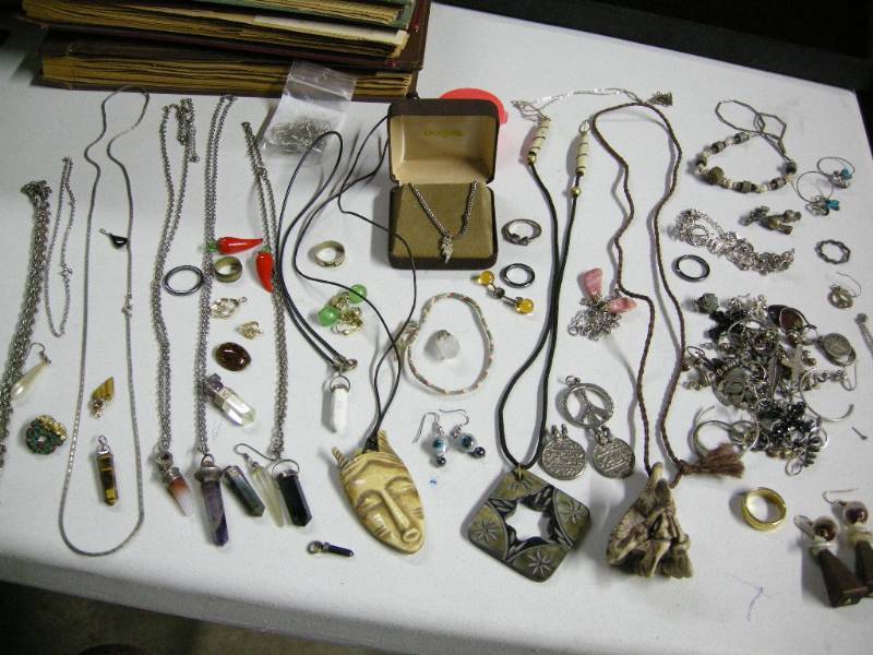 lot 64 image: CrystalMineral Earthy Jewelry