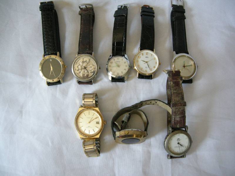 lot 9 image: Vintage Mens Wristwatches