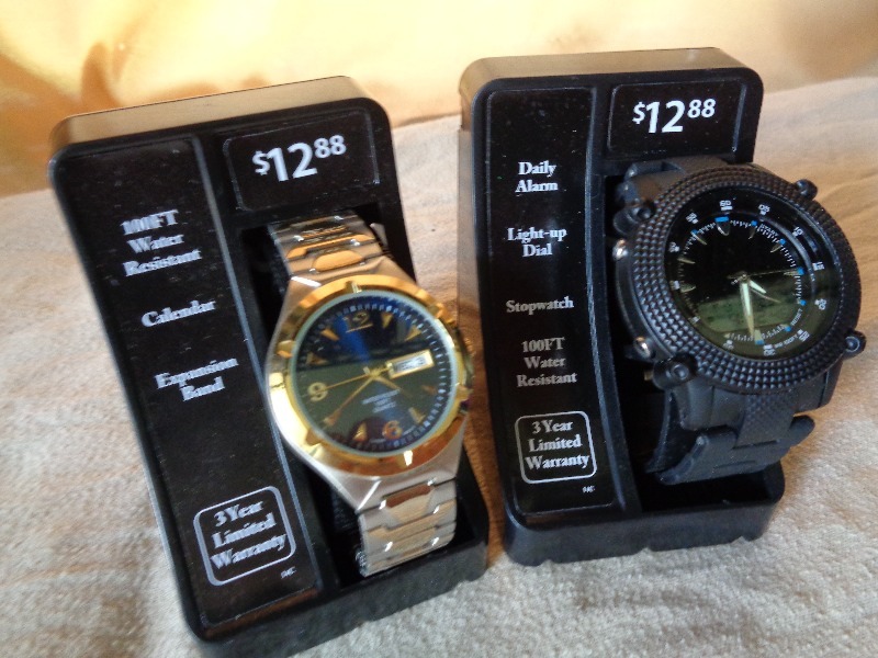 lot 2 image: 2 New Mens Watches