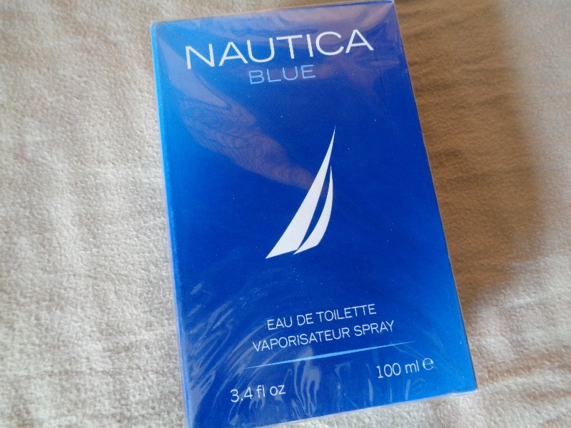 lot 14 image: New Nautica Cologne