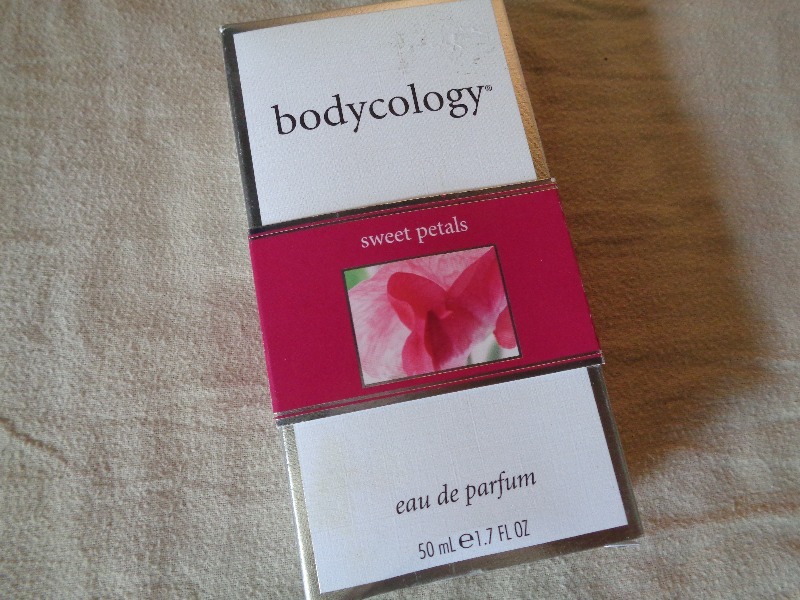 lot 15 image: New Bodycology Sweet Petals Perfume
