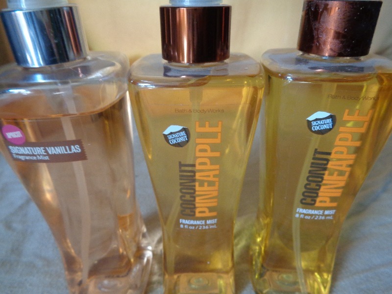 lot 19 image: 3 New Bath and Body Works Sprays