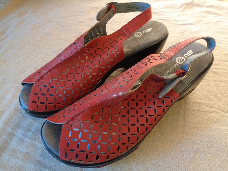 lot 65 image: New Womens JBU Shoes