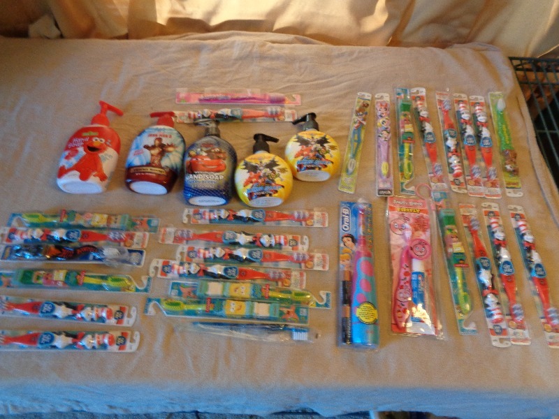 lot 72 image: New Kids Hand Soaps and New Kids Toothbrushes