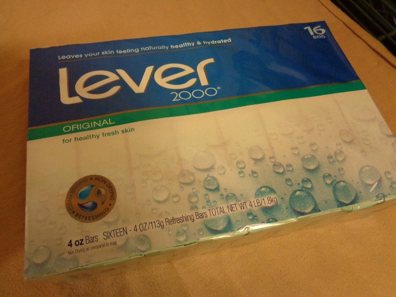lot 132 image: New Lever 2000 Soap