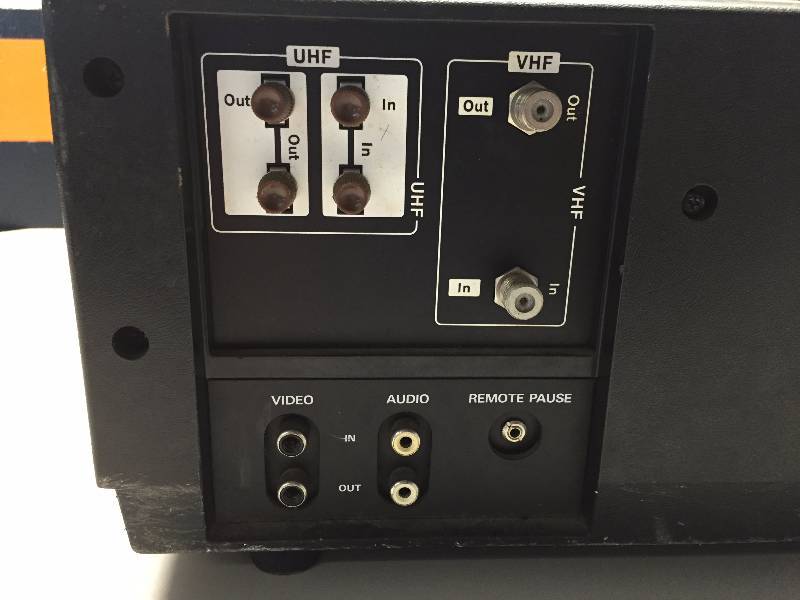 lot 2 image: SYLVANIA COLOR VIDEO RECORDER