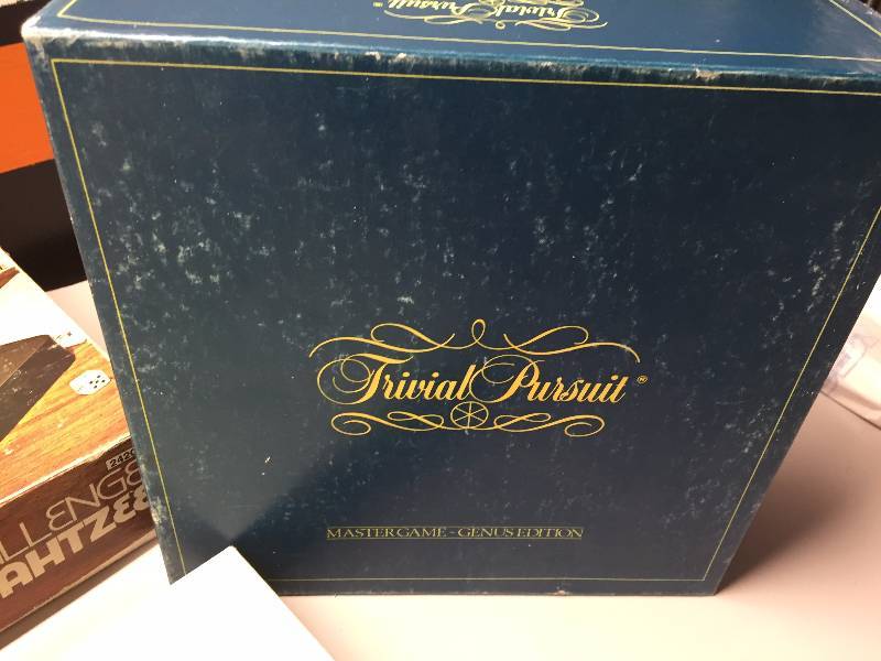 lot 31 image: BOARD GAMES SORRY, YAHTZEE, TRI-OMINOS, SCRABBLE AND PUZZLES