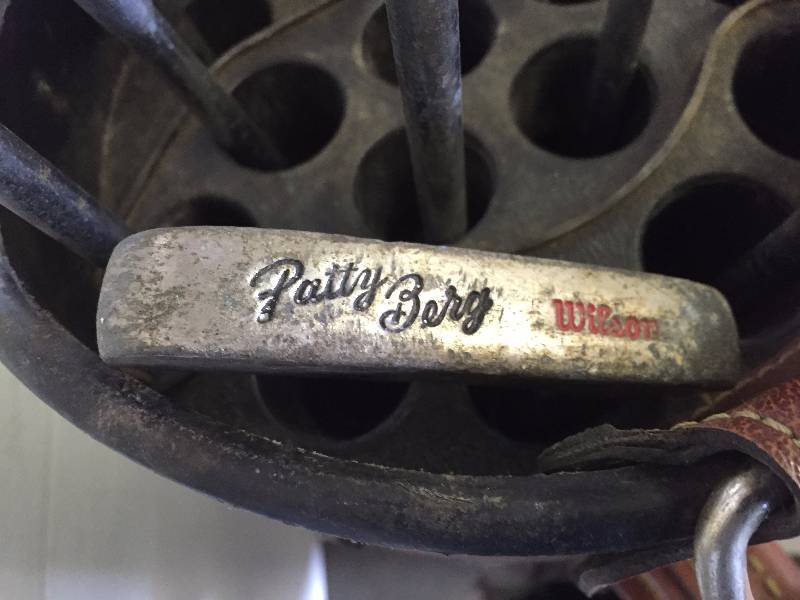 lot 35 image: PRO CLASSIC GOLF BAG AND WILSON CLUBS