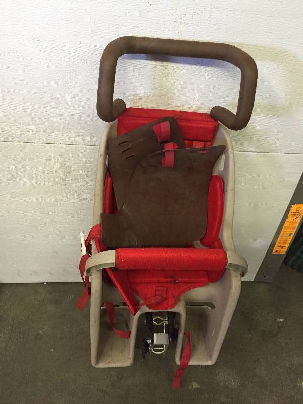lot 41 image: HAMMOCK FRAME, KIDS BIKE SEAT, IRONING BOARD AND FLAGS