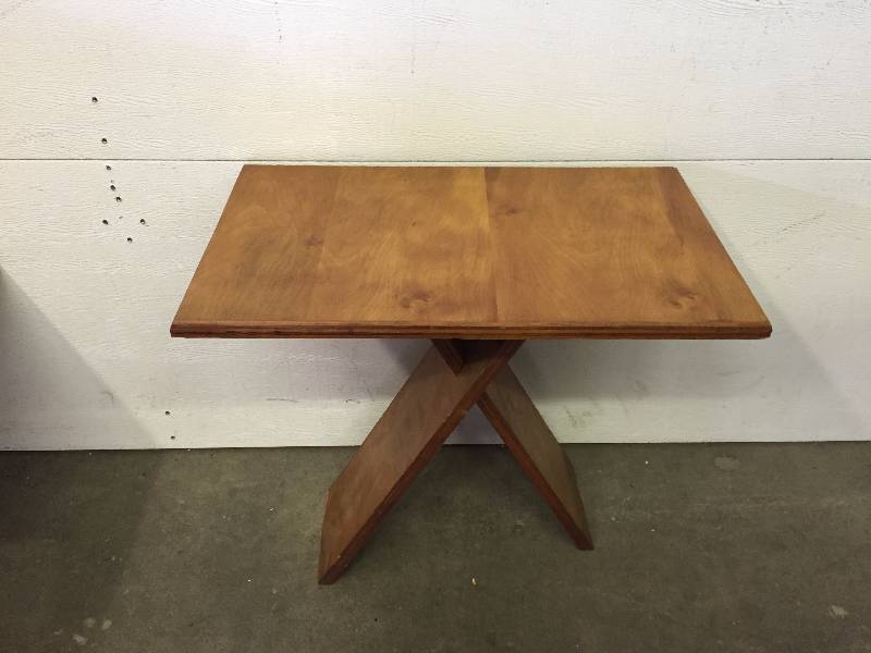 lot 44 image: HOME MADE TABLE, VINTAGE BOARD GAMES, CHINESE CHECKER BOARD, YARN PLANT HANGER