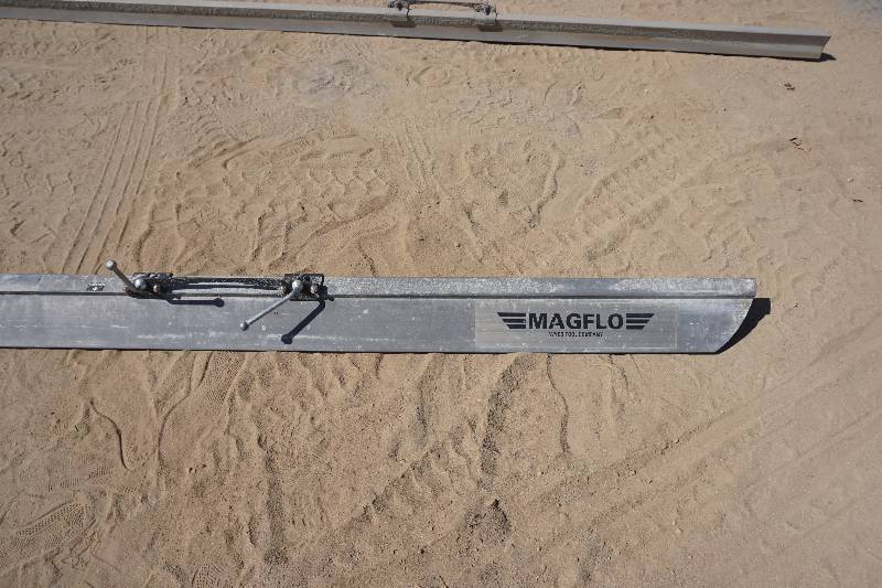 lot 16 image: Screed King Mag Flo 20 Aluminum Concrete Screed Board