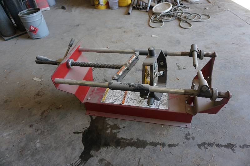 lot 22 image: Branick Model 7200 Strut Spring Compressor