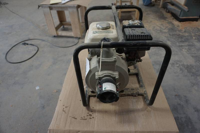 lot 40 image: Honda WB20X Gas Powered Pump