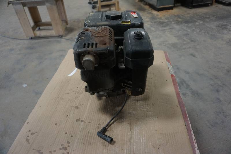 lot 61 image: Wacker Gas Motor